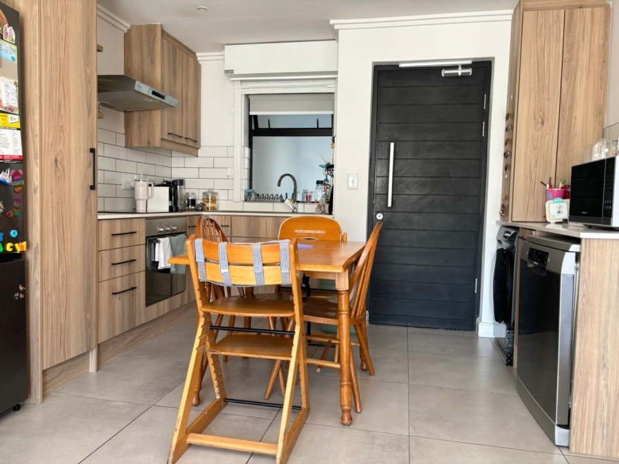 To Let 2 Bedroom Property for Rent in Durbanville Western Cape